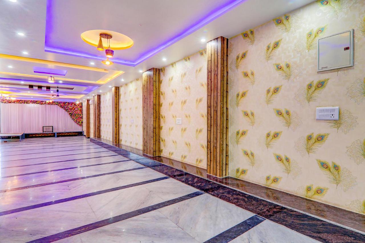 Hotel Fabexpress Ss Grand Banthra Sikandarpur Esterno foto